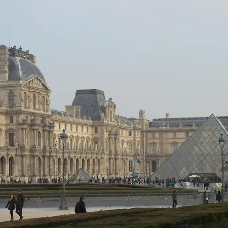 Louvre Parisian Duplex Apartment