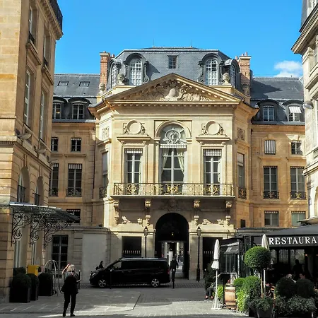Louvre Parisian Duplex * Parigi