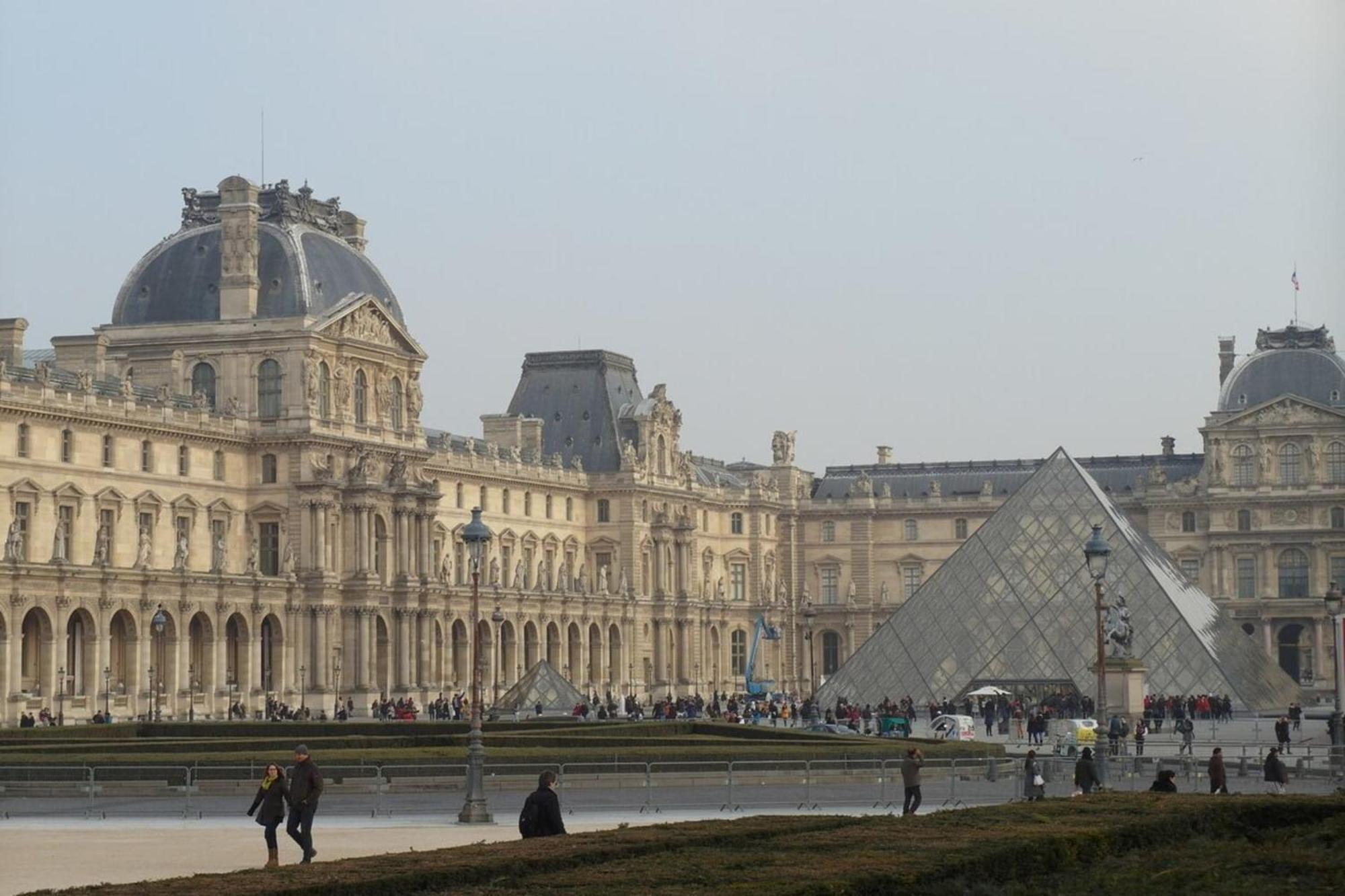 Louvre Parisian Duplex Appartamento