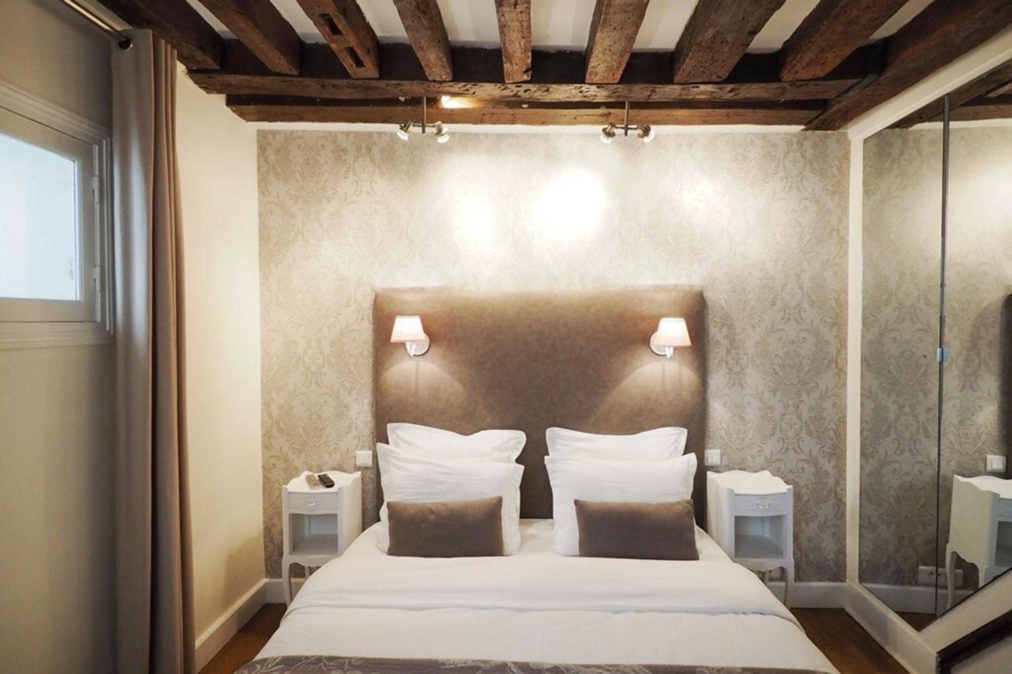 Apartment Louvre Parisian Duplex Paris