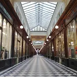 Louvre Parisian Duplex